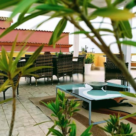 Domos Le Due Tuie Bed & Breakfast Piscinas Eksteriør bilde