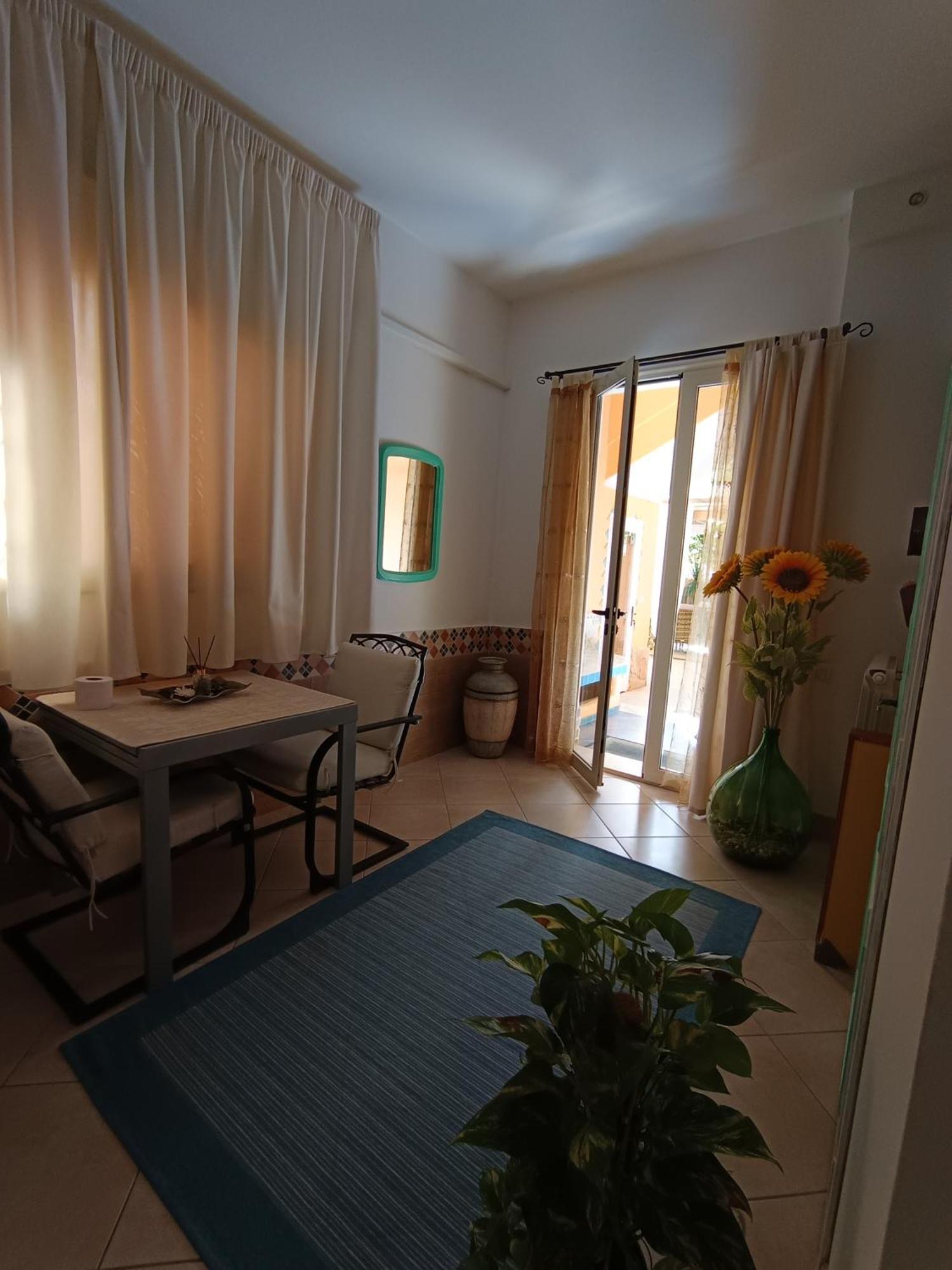 Domos Le Due Tuie Bed & Breakfast Piscinas Eksteriør bilde